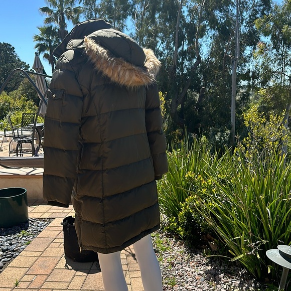 Ellen Tracy olive puffer coat faux fur detachable hood - Picture 4 of 17